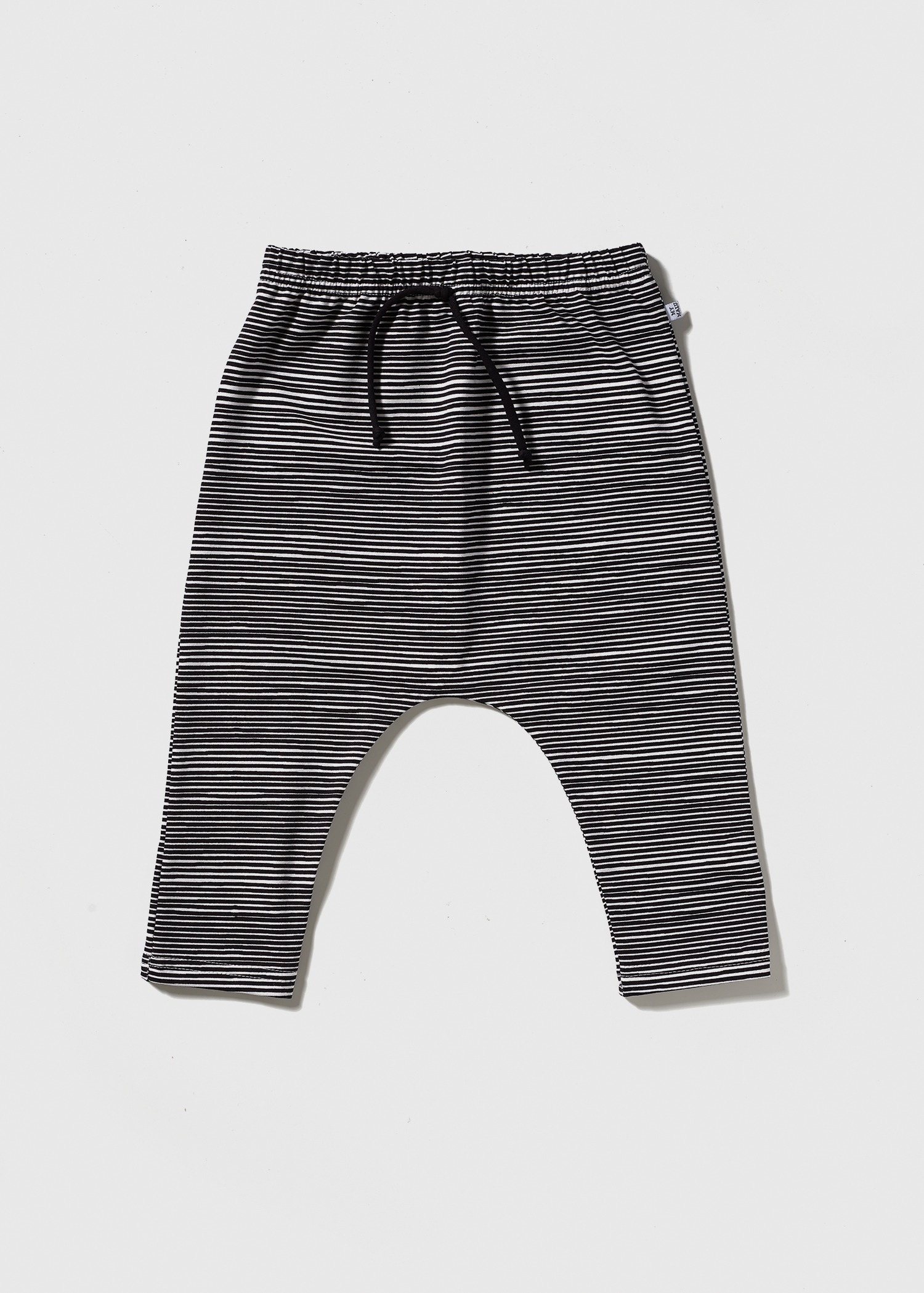 Hose_dunkle_streifen